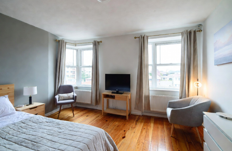 rooms for rent for $300 a month